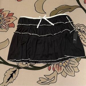 Black Tilly’s Ruffled Skirt with White Trim NWT